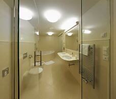 Esmarin Wellness Hotel