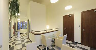 Esmarin Wellness Hotel