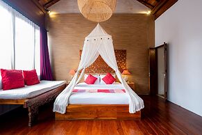 Kakul Villas & Suites