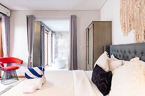 Kakul Villas & Suites