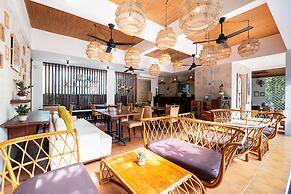 Kakul Villas & Suites