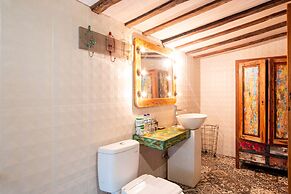 Kakul Villas & Suites