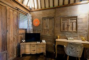 Kakul Villas & Suites