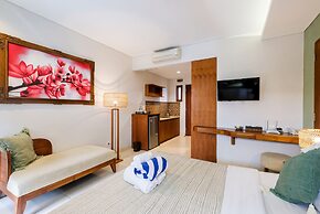 Kakul Villas & Suites