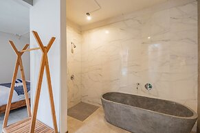 Kakul Villas & Suites