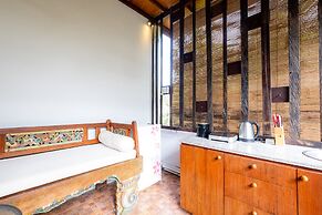 Kakul Villas & Suites