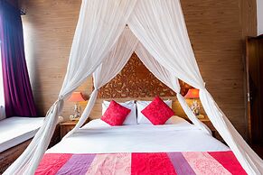 Kakul Villas & Suites