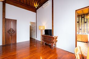 Kakul Villas & Suites