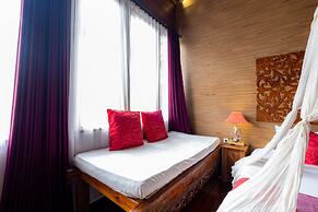 Kakul Villas & Suites