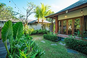 Kakul Villas & Suites