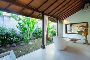 Kakul Villas & Suites