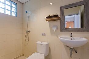 Kakul Villas & Suites