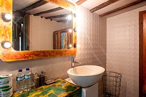 Kakul Villas & Suites