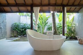 Kakul Villas & Suites