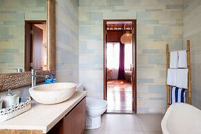 Kakul Villas & Suites