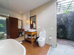 Kakul Villas & Suites