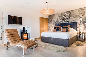 The Hideaway Experience