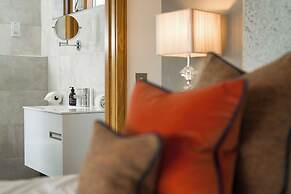 The Hideaway Experience