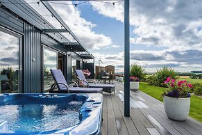 The Hideaway Experience