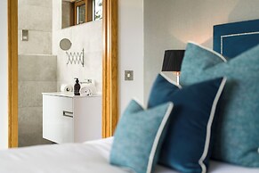 The Hideaway Experience