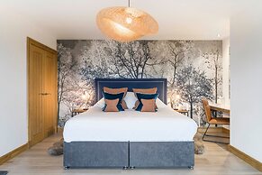 The Hideaway Experience