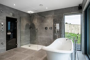 The Hideaway Experience