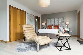 The Hideaway Experience