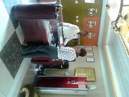 Gumare Executive Lodge