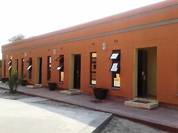 Gumare Executive Lodge