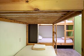 PODs The Backpackers Home & Cafe