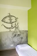 PODs The Backpackers Home & Cafe