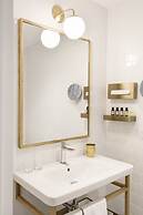 Hotel Midmost by Majestic Hotel Group