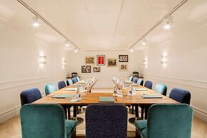 Hotel Midmost by Majestic Hotel Group