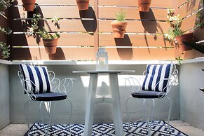 Hotel Midmost by Majestic Hotel Group