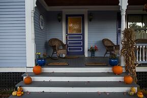 Holidae House Bed & Breakfast