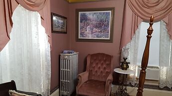 Holidae House Bed & Breakfast