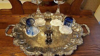 Holidae House Bed & Breakfast