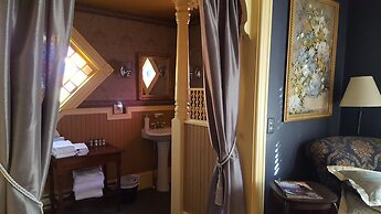 Holidae House Bed & Breakfast
