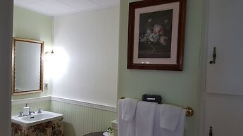 Holidae House Bed & Breakfast