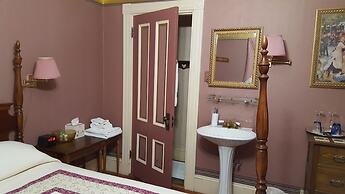Holidae House Bed & Breakfast