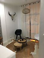 Prassa 3 Boutique Hotel