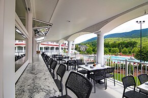 RiverWalk Resort at Loon Mountain