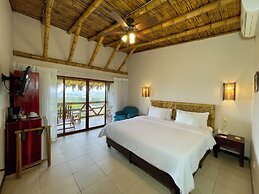 Nativa Bambu Ecolodge