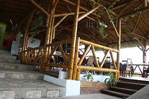 Nativa Bambu Ecolodge
