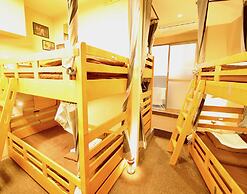 Osaka Guesthouse Nest - Hostel