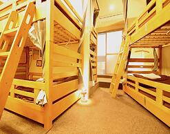 Osaka Guesthouse Nest - Hostel