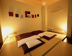 Osaka Guesthouse Nest - Hostel