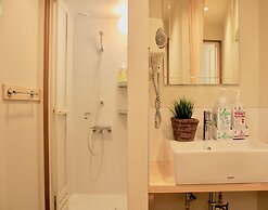 Osaka Guesthouse Nest - Hostel