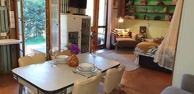 Fig Tree Retro Studio