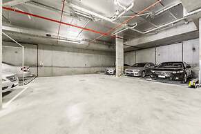 Whitehorse Apartment Hotel